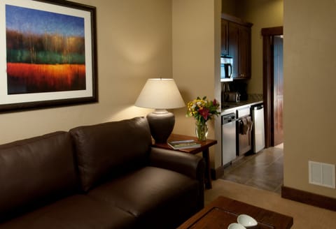 Kitchenette and living area in the attached suite.