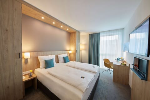 Business Double Room | In-room safe, desk, laptop workspace, blackout drapes