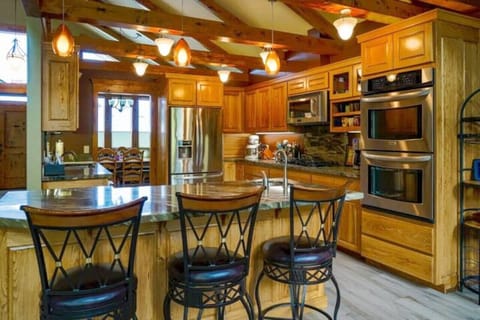 Counter seating at the kitchen island