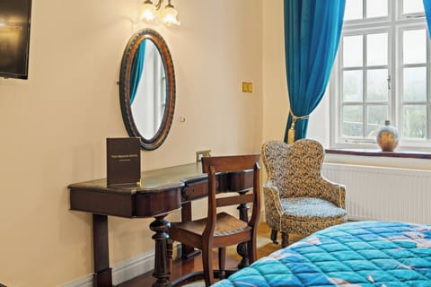 Double Room | Individually decorated, individually furnished, desk, laptop workspace