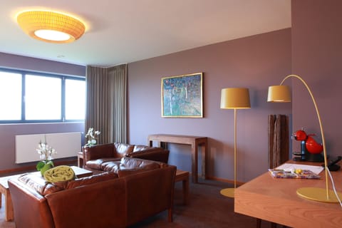 Suite with King Bed | Premium bedding, minibar, in-room safe, desk