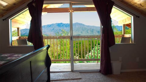 Upstairs Master Bedroom 'Between the Bears' View