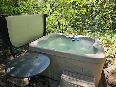 Time to soak after a long hike or day on the slopes.