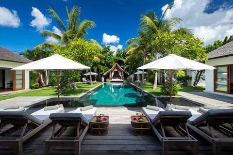 Luxury Haven 6 Bedroom Villa, Seminyak