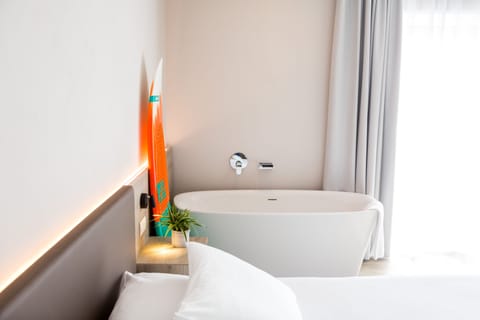 Superior Double Room | Deep soaking bathtub