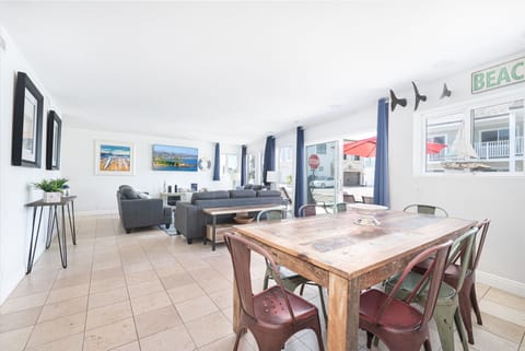 The dining table accommodates 6-8 people.