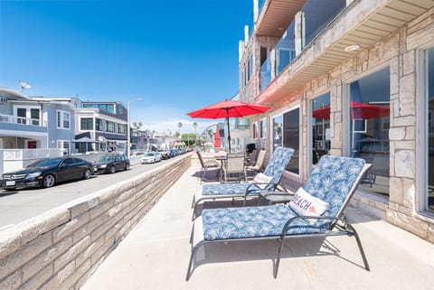 The large front patio gets fabulous sun all day long as well as ocean views!