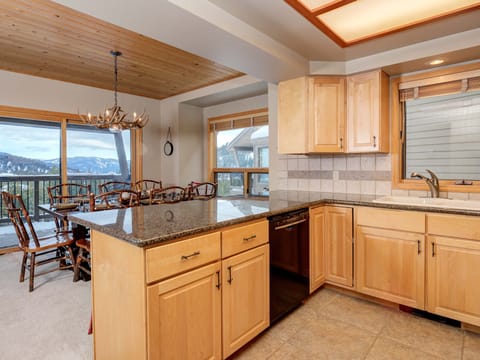 Beaverhead 1422. Kitchen, 1