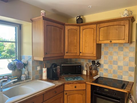 Le Clos - The cooking area.