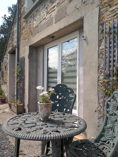 Welcome to Les Glycines.