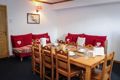 Relax and rejuvenate in the cozy living room in our duplex apartment!