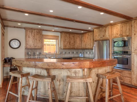 Black Eagle Lodge 10, Kitchen, 1