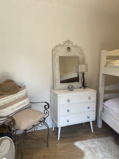 Bedroom 4 - bunk beds