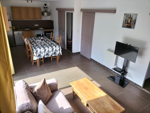 séjour 2 gîte tournesols ombre bleue du figuier gîtes et chambres d'hôtes avec piscine ardèche