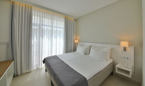 Comfort Apartment, 2 Bedrooms, Balcony, Mezzanine | In-room safe, individually decorated, individually furnished, desk