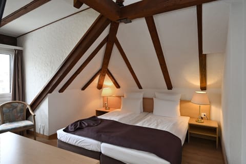 Exclusive Studio Suite, Multiple Bedrooms | Desk, blackout drapes, soundproofing, iron/ironing board