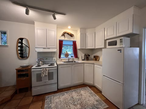 Newly updated kitchen complete with everything you need