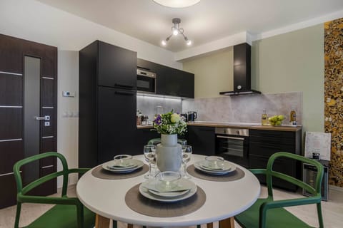 Luxury Apartment | Private kitchen | Full-size fridge, microwave, oven, stovetop