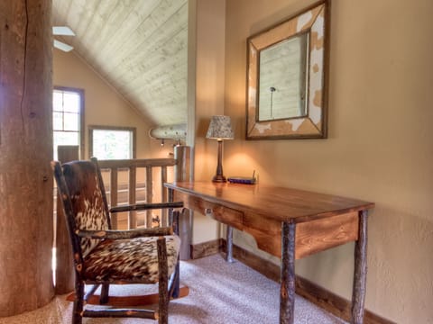 Powder Ridge Cabins, Manitou 3, Loft, 1