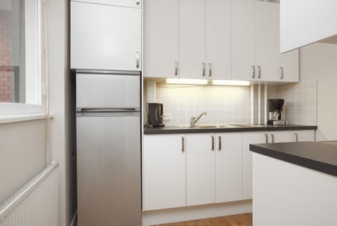 Shared fridge, microwave