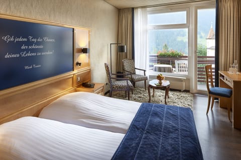 Superior double room Eiger View with balcony | Hypo-allergenic bedding, minibar, in-room safe, individually decorated