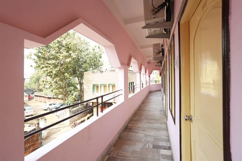 Double or Twin Room | Balcony