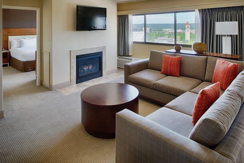 Presidential Suite, 1 King Bed, Accessible | Premium bedding, down comforters, pillowtop beds, desk