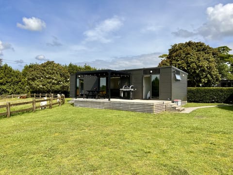 Our Kiwi Cabin at Heaven’s Rest B&B