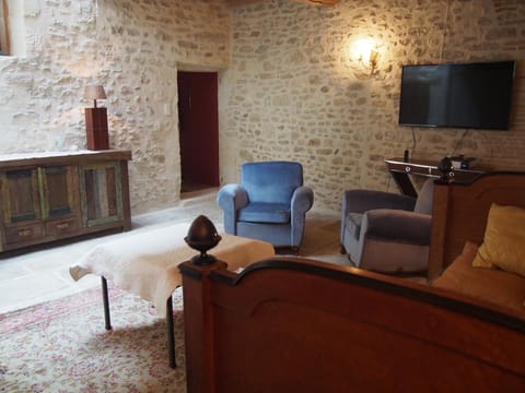 1st floor living room