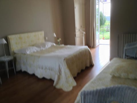 Individually decorated, individually furnished, desk, soundproofing