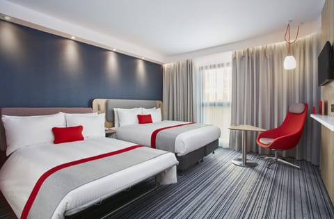 Standard Room, 1 Queen Bed (Walk-In Shower) | Room amenity