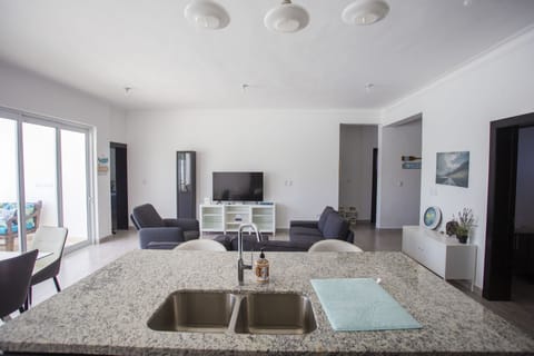 Comfort Villa, Pool View | Private kitchen | Fridge, microwave, stovetop, toaster