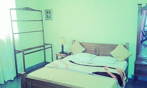 Standard Room | Free WiFi, bed sheets