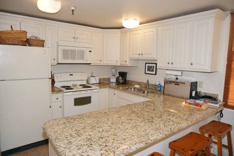 Newly Remodeled Kitchen