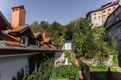 Classic Double Room | Garden view