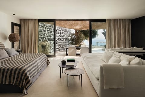 Luxury Villa, 1 Bedroom, Private Pool, Sea View | Premium bedding, pillowtop beds, minibar, in-room safe