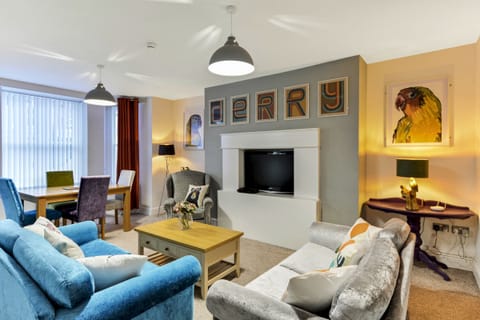 Living area | Flat-screen TV