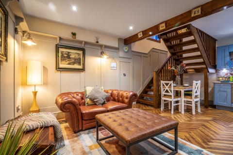 Apartment | 1 bedroom, individually decorated, individually furnished