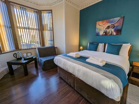 Deluxe Double Room, 1 Queen Bed, Non Smoking | Premium bedding, desk, blackout drapes, free WiFi