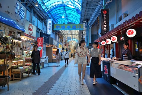 Shopping mall