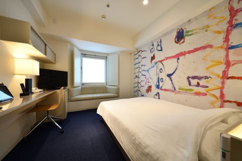Basic Double Room, 1 Double Bed, Non Smoking | Down comforters, individually decorated, individually furnished, desk