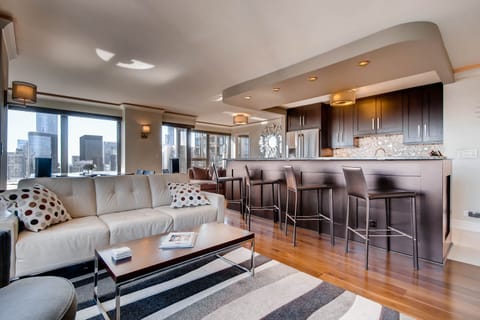 Welcome to spacious luxe living on the 51st floor.