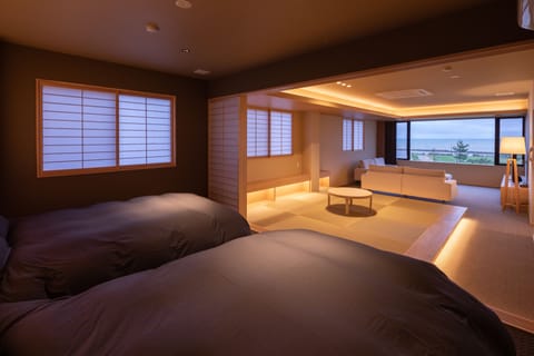 Japanese Western Style Suite, Sea View | In-room safe, free WiFi
