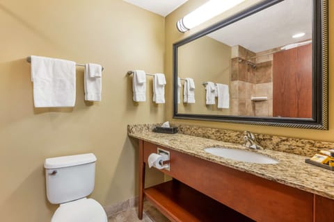 Standard Room, 2 Queen Beds, Non Smoking, Refrigerator & Microwave | Bathroom | Free toiletries, hair dryer, towels, soap