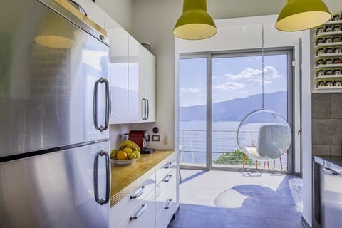 Well equipped kitchen