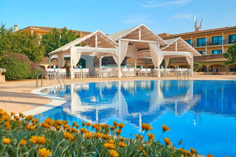 Indoor pool, outdoor pool, open 8:00 AM to 8:00 PM, sun loungers