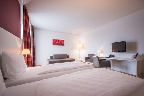 Double Room (Large) | 1 bedroom, in-room safe, desk, soundproofing