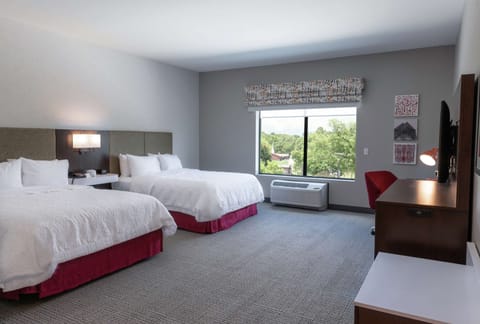 Room, 2 Queen Beds, Accessible, Bathtub | Desk, blackout drapes, iron/ironing board, free WiFi