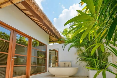 Stylish&Elegant 8Bed Lux Villa,Seminyak;