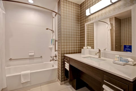 Studio, 2 Queen Beds, Accessible, Bathtub | Bathroom | Free toiletries, hair dryer, towels